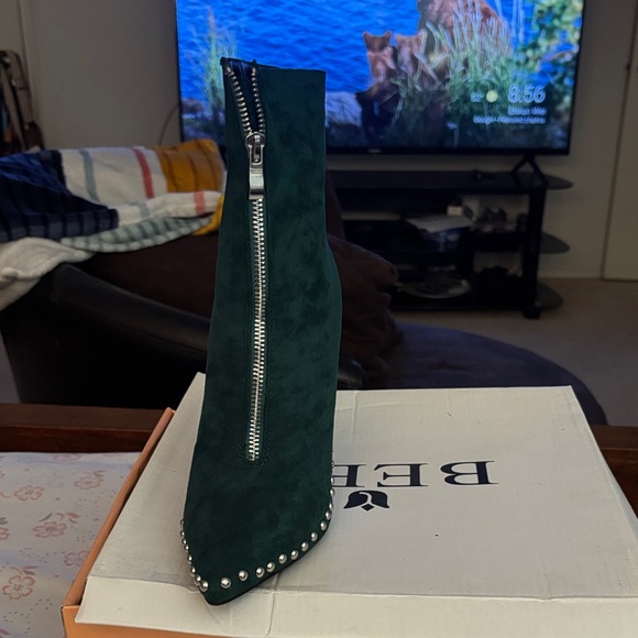 Chic Green Heeled Boots with Studded Detail - Picture 2 of 3